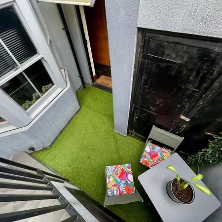 By The Beach Large Central Stylish Studio For 4 Guests Hove Buitenkant foto