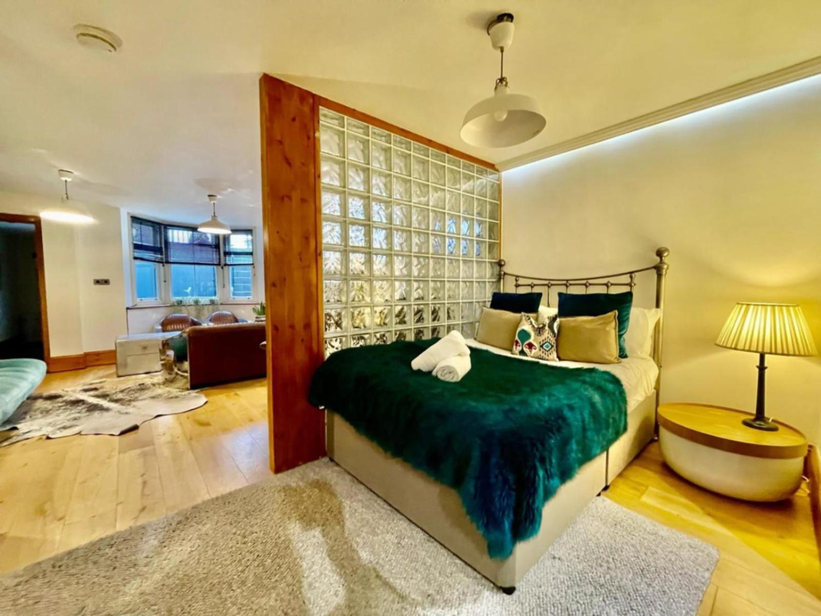 By The Beach Large Central Stylish Studio For 4 Guests Hove Buitenkant foto