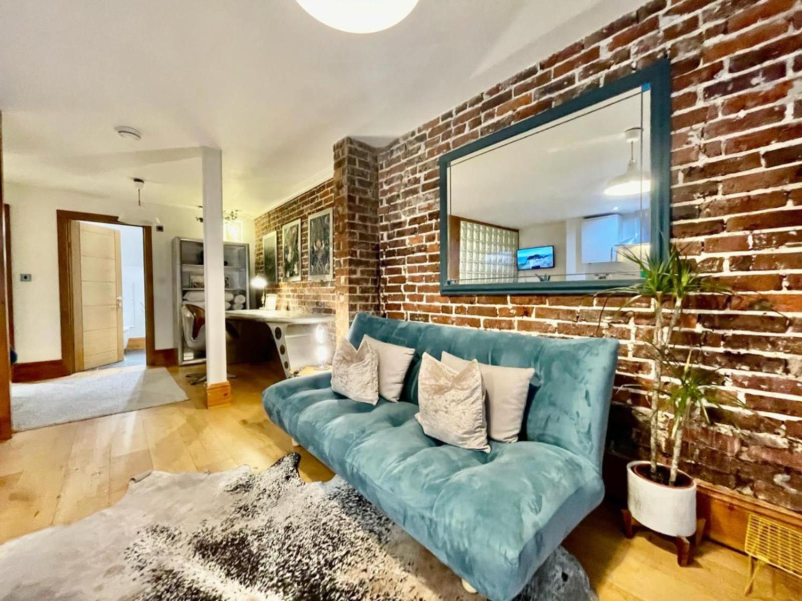By The Beach Large Central Stylish Studio For 4 Guests Hove Buitenkant foto